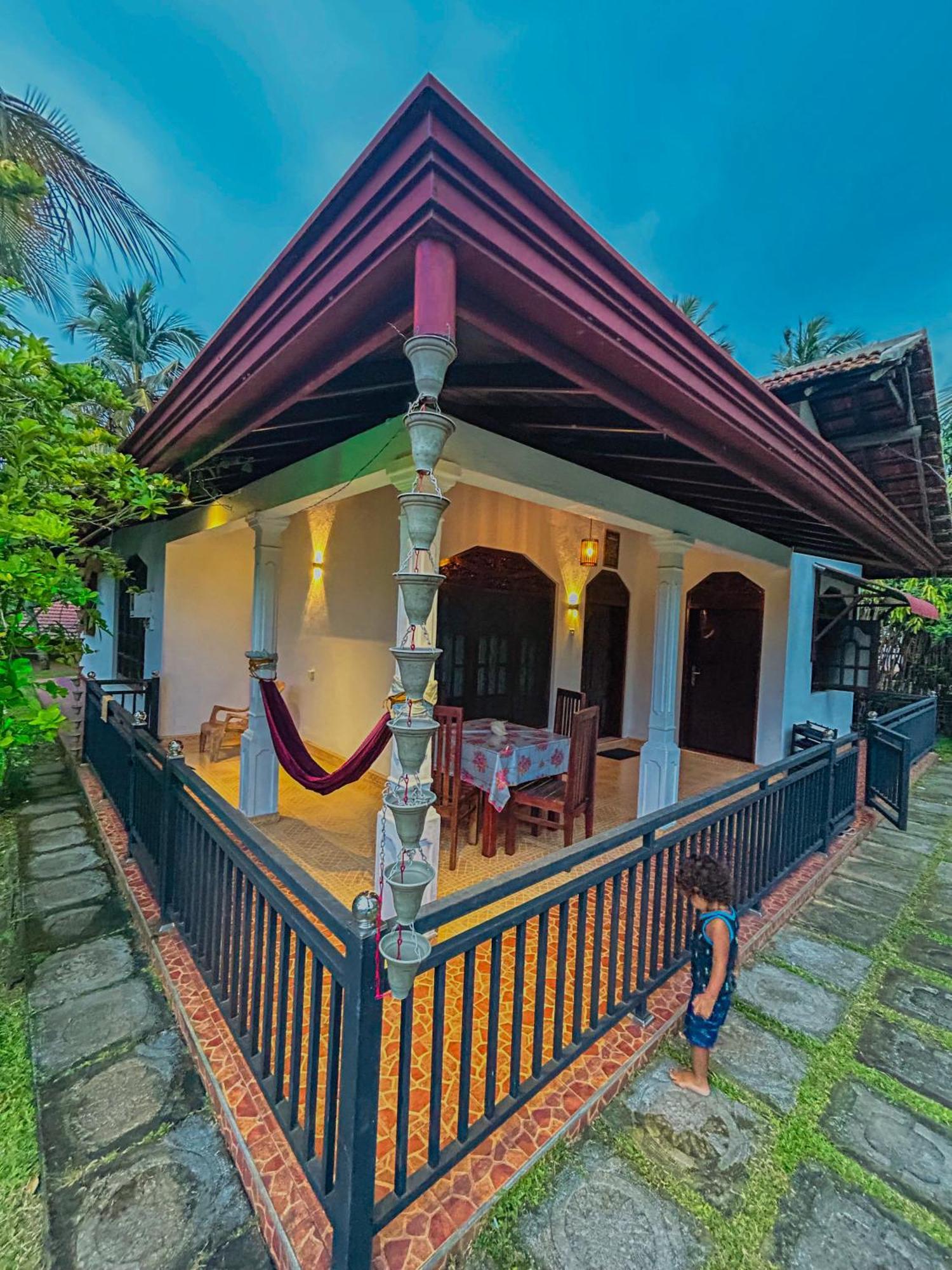 Kawshan Home Stay Dikwella Eksteriør bilde